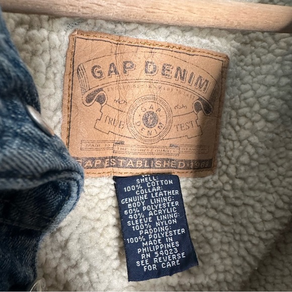 Gap | Vintage Leather Collar Sherpa Lined Crop Trucker Jean Jacket Size Medium - Picture 11 of 11
